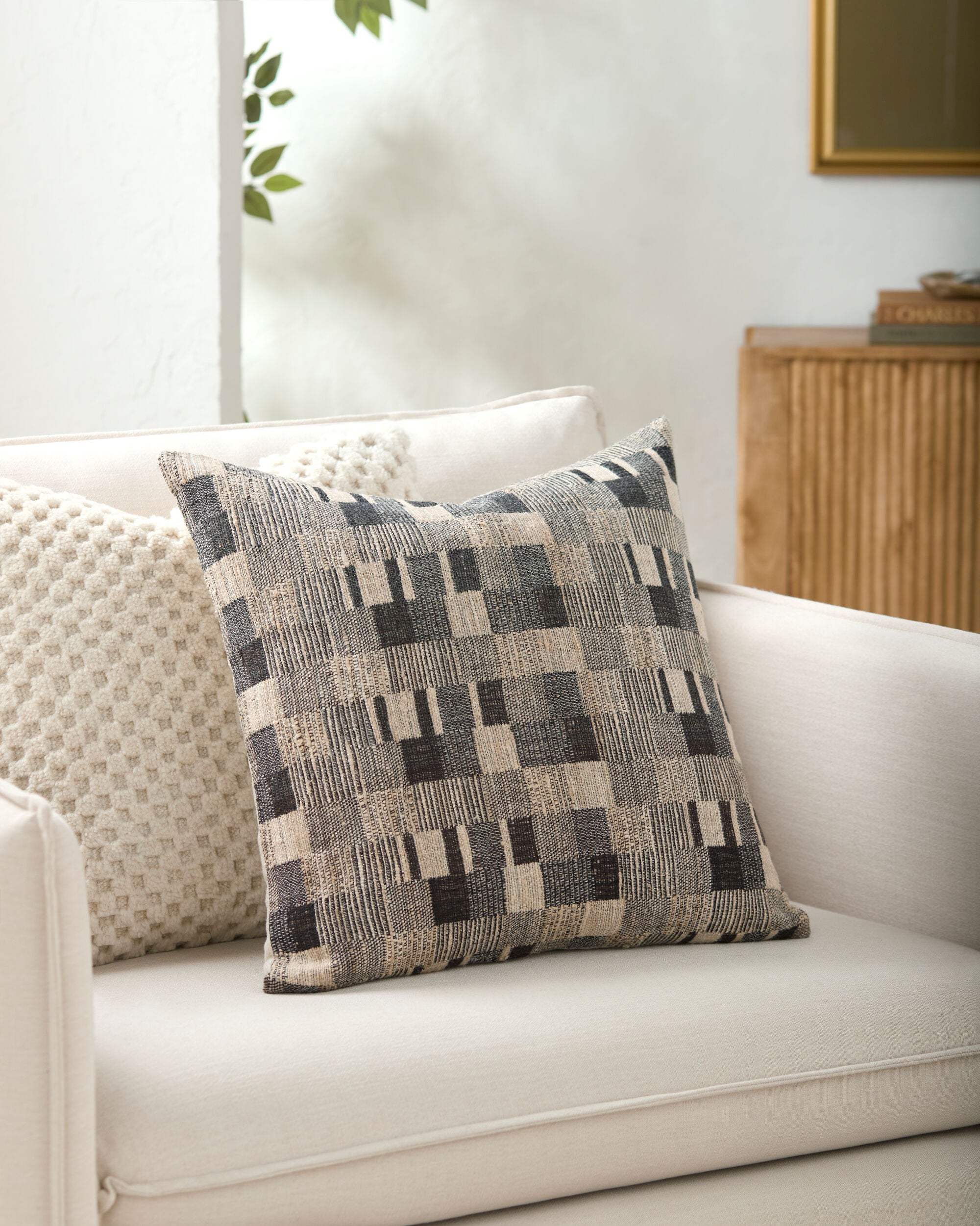 Marzano Pillow