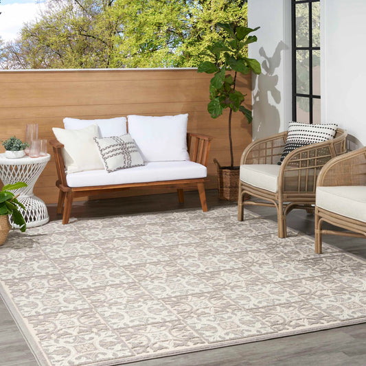 Best Outdoor Rug Materials 2025 Edition