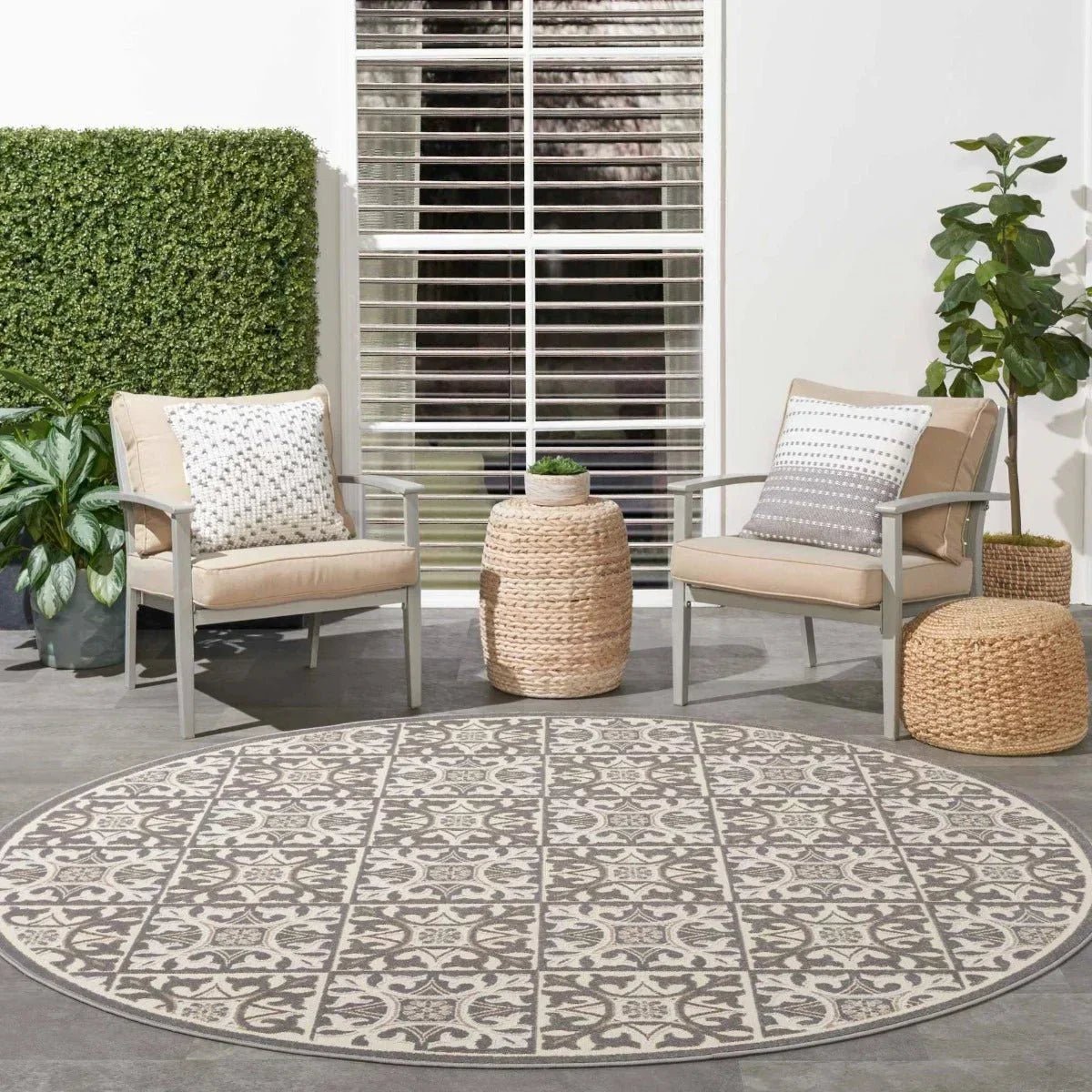 How to Style Outdoor Rugs