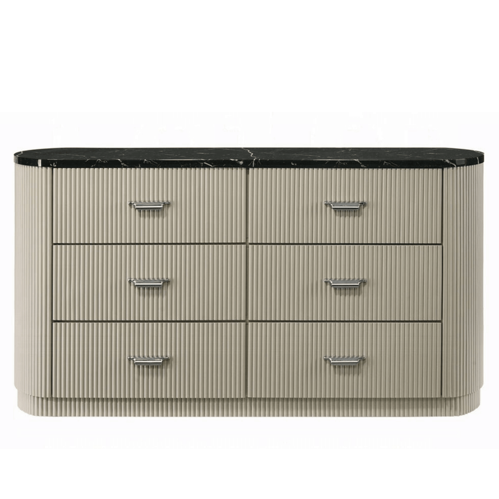 Travonte Dresser