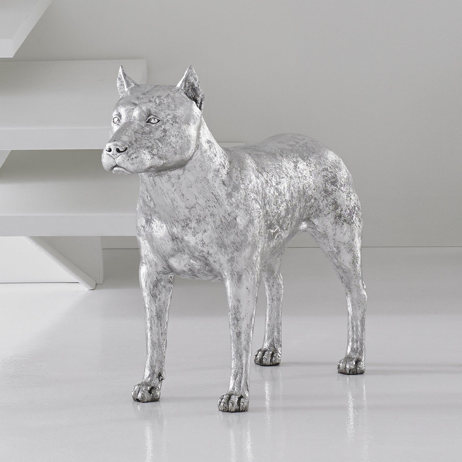 Pit Bull in Silver Leaf