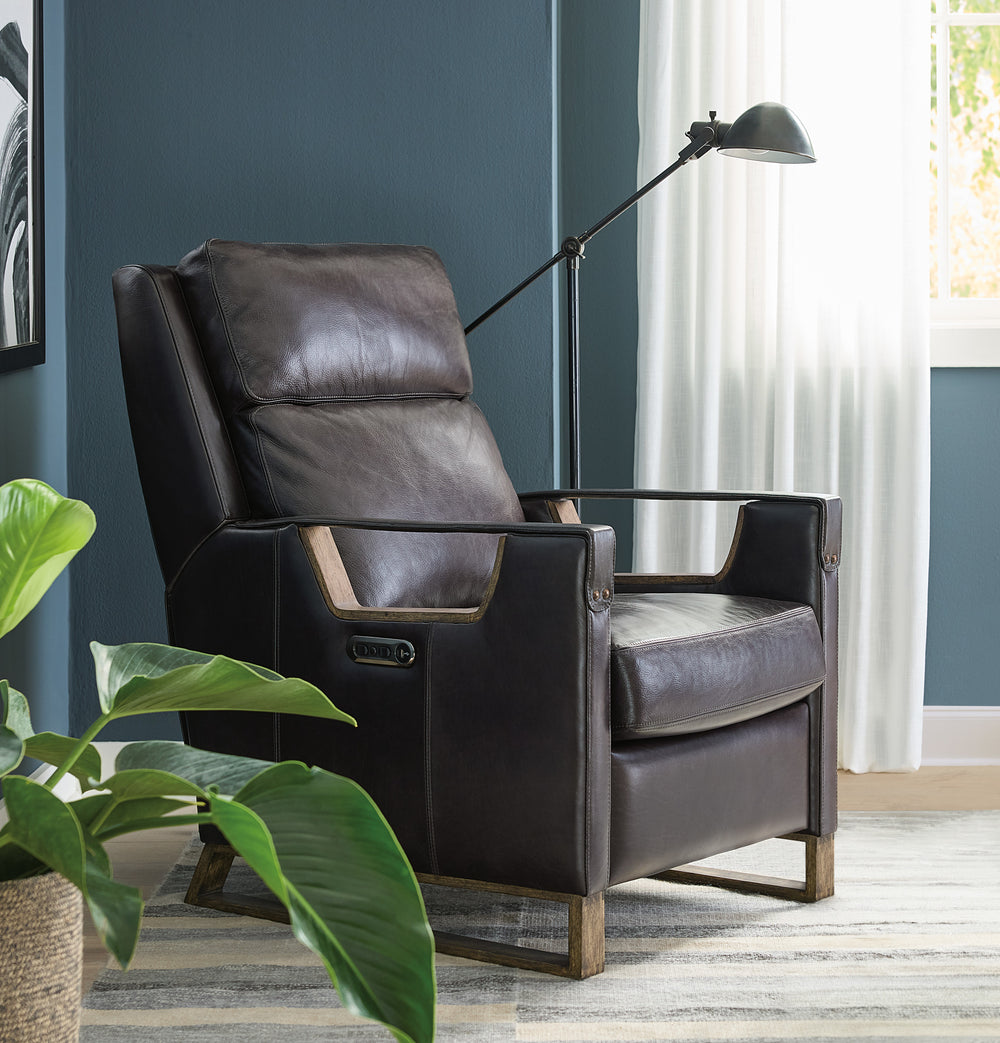 Relic Power Recliner w/Power Headrest - Black