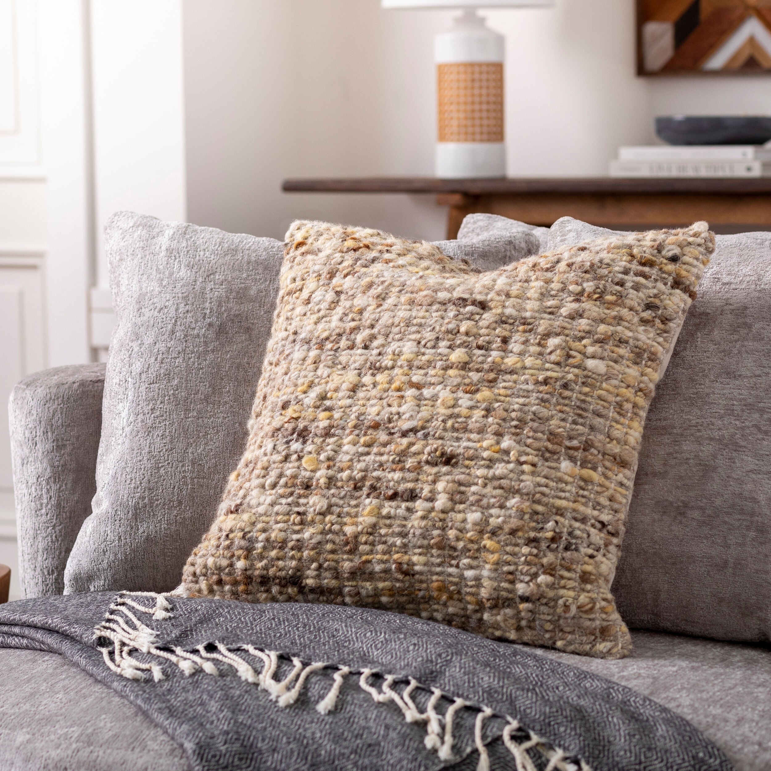 Zayden Pillow